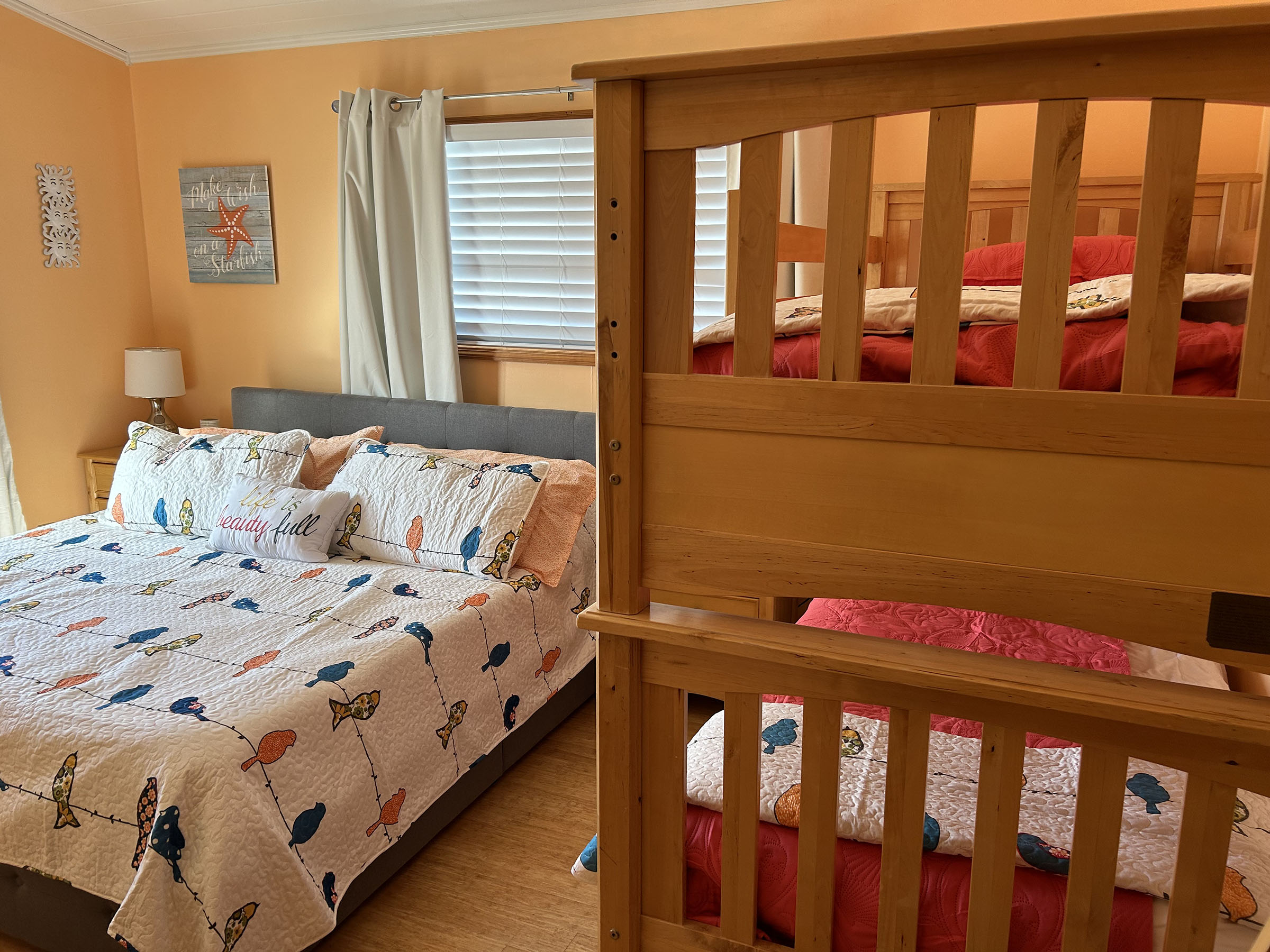 bedroomwithbunkbeds